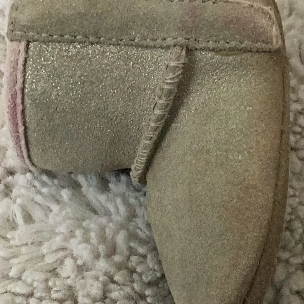 Adorable Pink and Tan Infant Ugg Jesse Booties